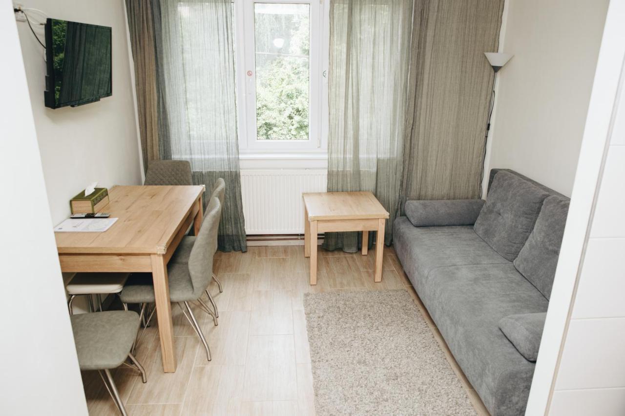 Alisa Apartments Kostomlaty nad Labem Ngoại thất bức ảnh