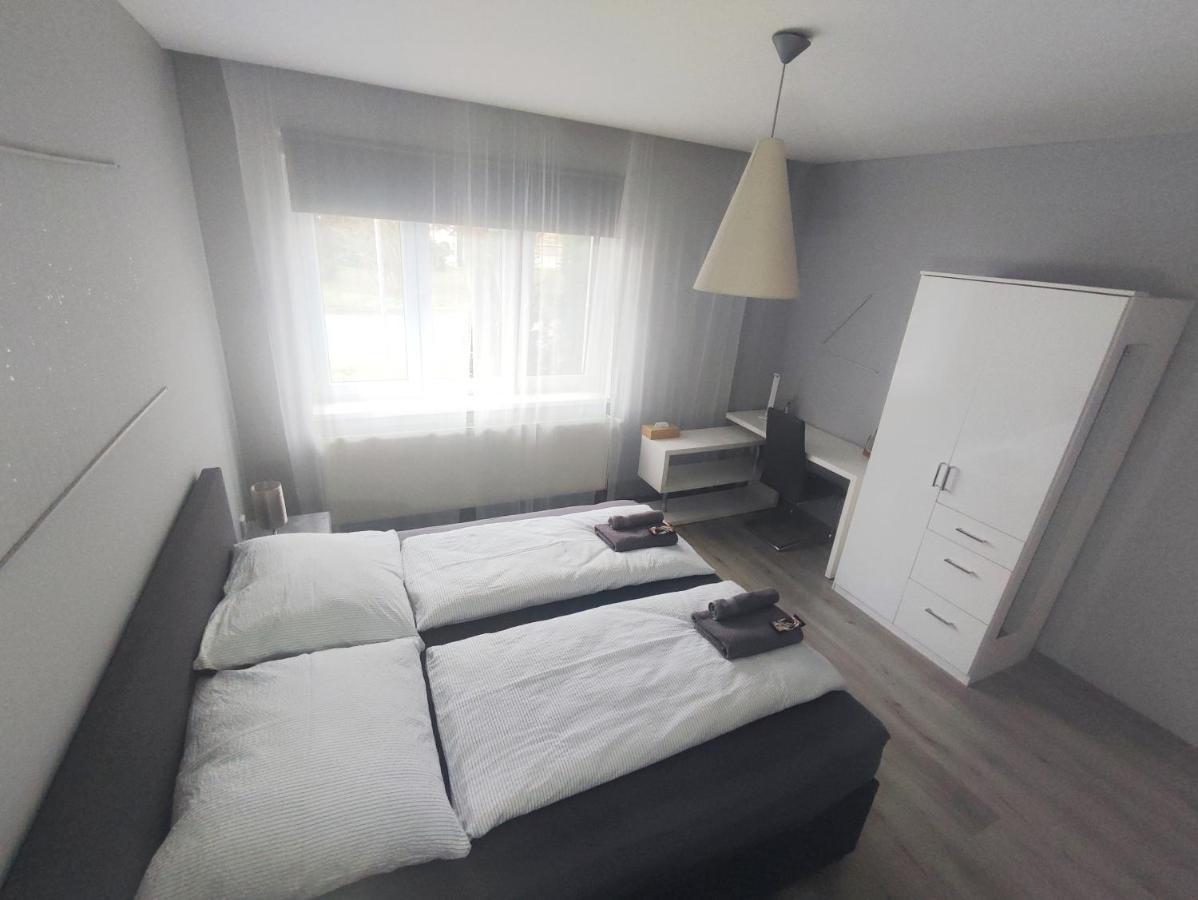 Alisa Apartments Kostomlaty nad Labem Ngoại thất bức ảnh
